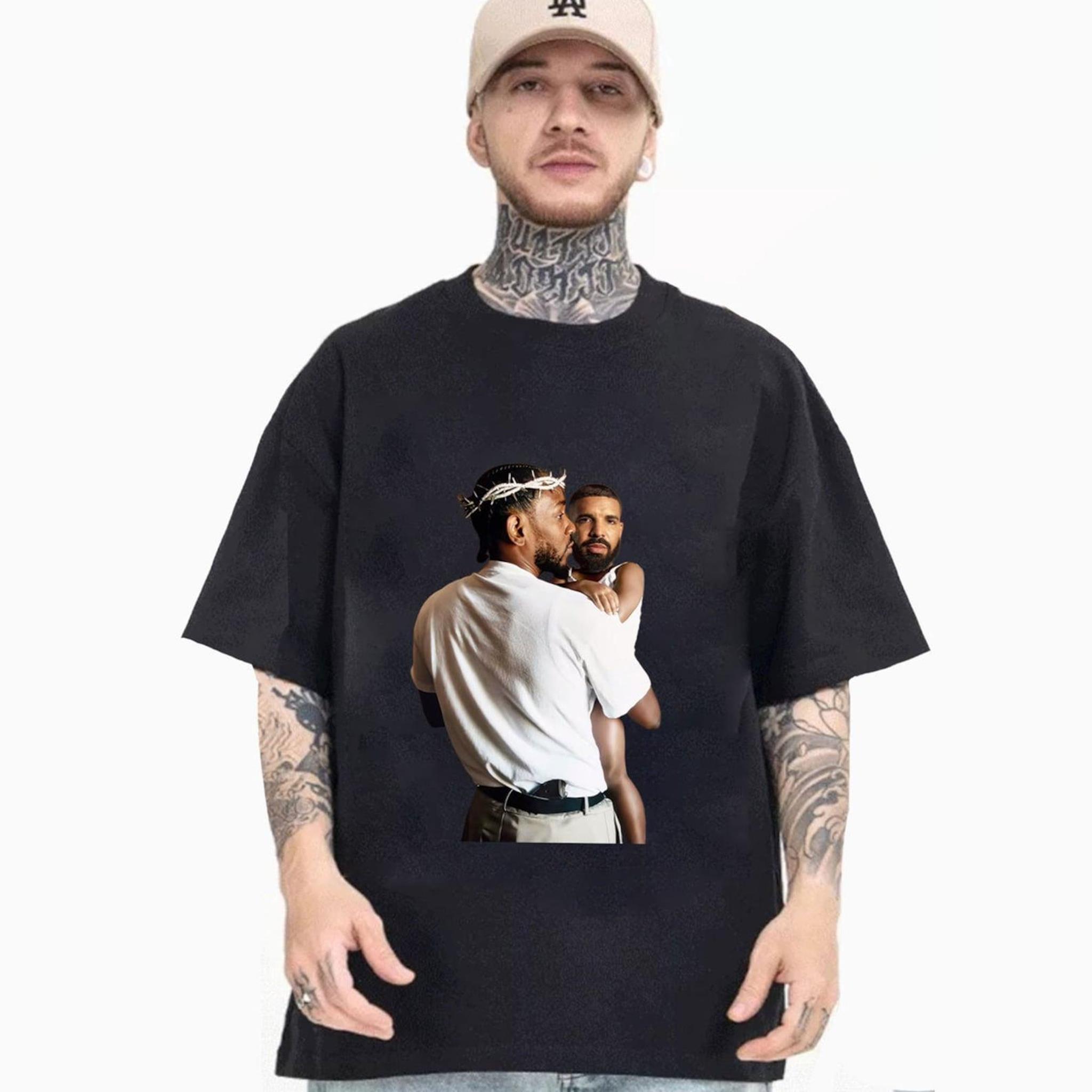 Kendrick Lamar Holding Baby Drake Not Like Us Trending Funny Unisex T Shirt